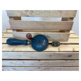 Vintage Manual Wood Handle Stanley Blue & Red Handyman Hand Drill H1214