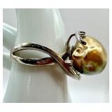 Elegant 18K White Gold Baroque Pearl Ring