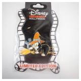 Pin - Disney Studio Store Hollywood - Mickey Witch On A Broom (Limited Edition)