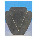 10K Yellow Gold Diamond Cluster Pendant Necklace. 16"