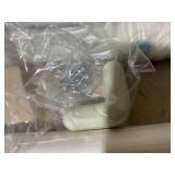 Costway Vertical Lifting Baby Bedrail Guard with Lock-Gray