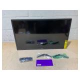 Roku 32-Inch Select Series 720p HD Smart Roku TV with Roku Voice Remote, Bright Picture, Customizable Home Screen