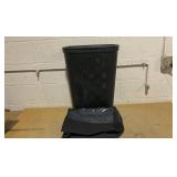 Mind Reader Slim Laundry Hamper with Lid