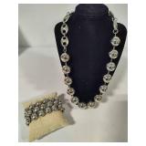 Silver Tone Large Beaded Necklace wThree Strand Stretch Bracelet