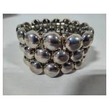 Silver Tone Large Beaded Necklace wThree Strand Stretch Bracelet