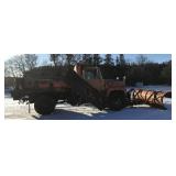 1992 Ford L8000F W/Plow and Sander