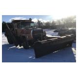1992 Ford L8000F W/Plow and Sander