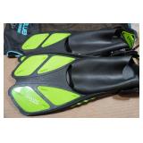 Cressi BluLove Snorkel, Fins, and Mask Set - 9-13