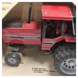 Ertl 5288 International Tractor 1/16 Scale in Original Box