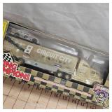 Racing Champions #8 Circuit City 1:64 Scale, Semi-Car-Trailer