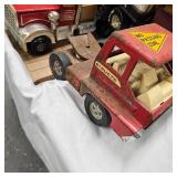 Lot of Semi Tractors and Trailers