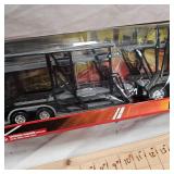 Long Haul Truckers as new 1:32 Truck in Trailer