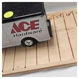 1995 Ertl Collectibles #2718 Ace Hardware Truck