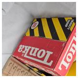 Tonka #3901 Like New Dump Truck, box is tattered