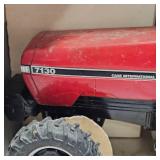 Ertl CASE 7130 1/16th Scale Tractor in Box