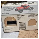Ertl CASE 7130 1/16th Scale Tractor in Box