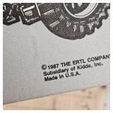 Ertl CASE 7130 1/16th Scale Tractor in Box