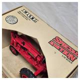 Ertl Farmall F-20 1/16 Scale, as new in box