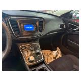 2015 Chrysler 200 Limited FWD