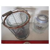 Luminaries, Shoe Stretchers