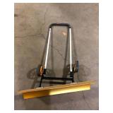 VIVOHOME 48 in. Aluminum Adjustable Handle Bi-Direction Aluminum Snow Shovel with Wheels, Angled Blade  Customer Returns See Pictures