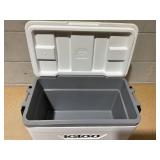 Igloo 25 QT Marine Hard Sided Cooler, White