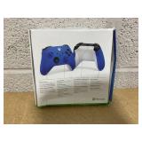 Microsoft - Xbox Wireless Controller for Xbox Series X, Xbox Series S, Xbox One, PCs, and Cloud-Enabled Devices - Shock Blue