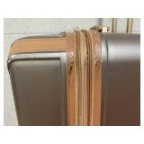 London Fog Regent Large Check-in Expandable Spinner 27" (Minor Transit Damage)