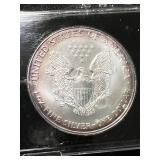 2011 CANADIAN WOLF 1 TROY OZ .9999 FINE SILVER