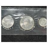 4 US RED SEAL $2 BILLS