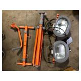 HDX 1200-Watt Halogen Tripod Work Light  Customer Returns See Pictures