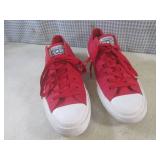 (CS) Pair of Converse Chuck Taylor ...