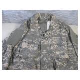 (BR1) Digital Camo Military Coat Si...