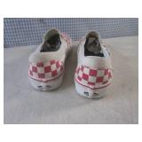 (BS) Pair of Vans Off The Wall Slip...