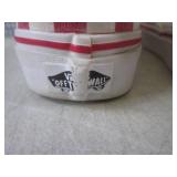 (BS) Pair of Vans Off The Wall Slip...