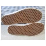 (BS) Pair of Vans Off The Wall Slip...