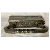 Antique Large 18 pound Cast Iron Sad Iron - 1XL 18