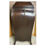 Antique 1923 Sonora Elite Mahogany Phonograph plus 78 RPM records