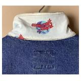 Vintage 1991 Orlando Planet Hollywood Denim Jean Jacket with Embroidered Logo - Size 2XL includes 2 Planet Hollywood Collector Pins