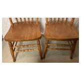 Set of 4 Pressback Oak Dining Chairs with Turned Spindles