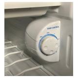 GE Mini Refrigerator Model SMR04DAMWW