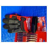 Milwaukee stocking  Stuffers - 6 in1knife - 13 PC Flat boring set and 10”XL gloves