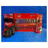 Milwaukee stocking  Stuffers - 6 in1knife - 13 PC Flat boring set and 10”XL gloves