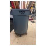 Bulk Lot of Lawn and Garden Tools in Rubbermaid Brute Can