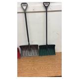 Set of 3 Heavy Duty Snow Shovels with Plastic Handles