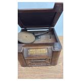 Lot of 2 Vintage Wooden Tube Radios and Turntable Console