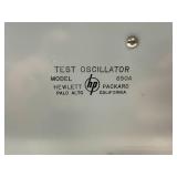 HEWLETT-PACKARD TEST OSCILLATOR