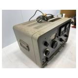 HEWLETT-PACKARD SIGNAL GENERATOR