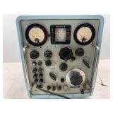 HEWLETT-PACKARD SIGNAL GENERATOR