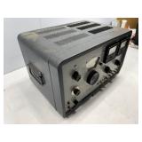 HEWLETT-PACKARD MODEL 606B SIGNAL GENERATOR